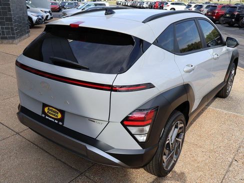 New 2026 Hyundai Kona SEL Premium image 6