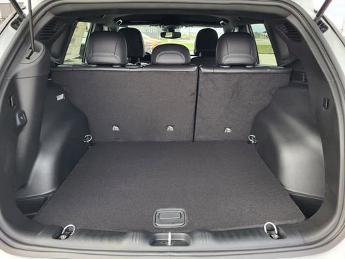 New 2026 Jeep Compass Latitude image 12