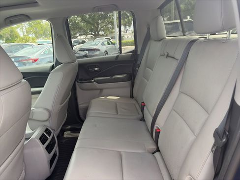 Used 2019 Honda Ridgeline RTL-E image 11