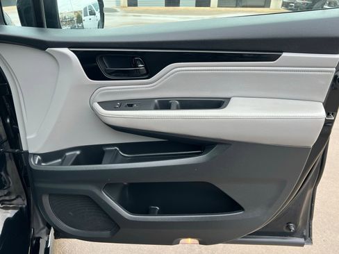 Used 2019 Honda Odyssey Elite image 23