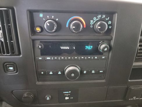 Used 2024 Chevrolet Express 2500 w/ Driver Convenience Package RWD image 21