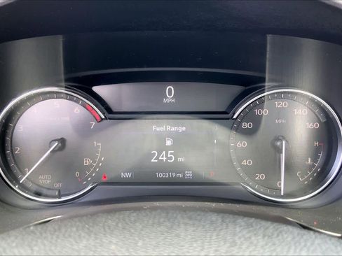 Used 2022 Cadillac XT4 Premium Luxury w/ Safety Alert Package AWD/4WD image 25