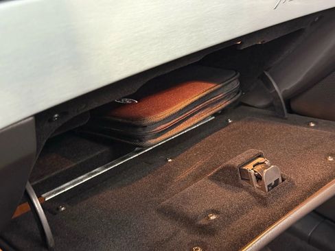 Used 2002 Ford Thunderbird image 30