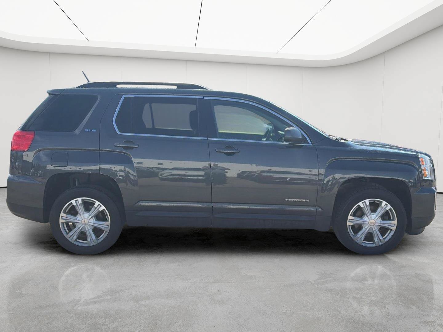 Used 2017 GMC Terrain SLE w/ Convenience Package FWD image 8