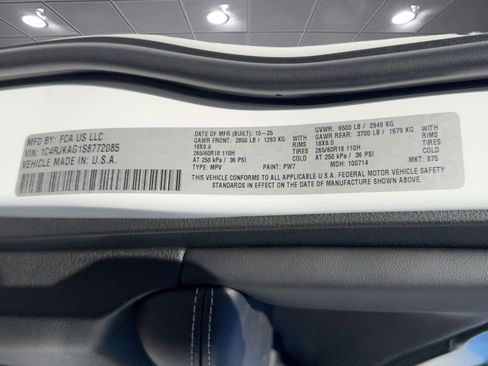 New 2025 Jeep Grand Cherokee L Laredo image 21