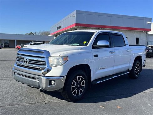Used 2017 Toyota Tundra SR5 w/ SR5 Upgrade Package image 7