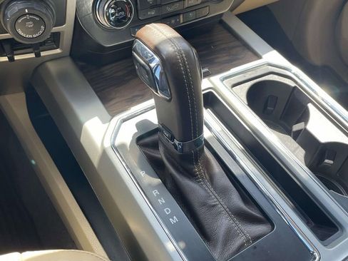 Used 2018 Ford F150 Lariat w/ Equipment Group 501A Mid AWD/4WD image 29