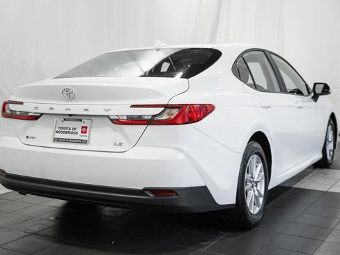 Used 2025 Toyota Camry LE image 4