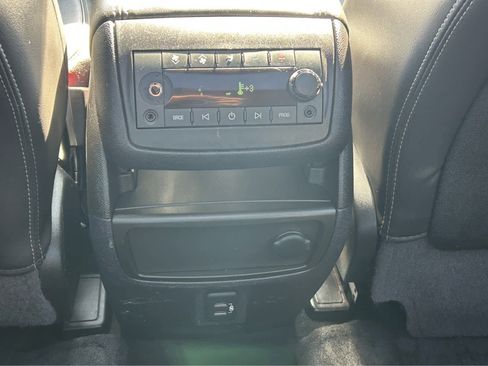 Used 2017 GMC Acadia Limited SLT FWD image 17