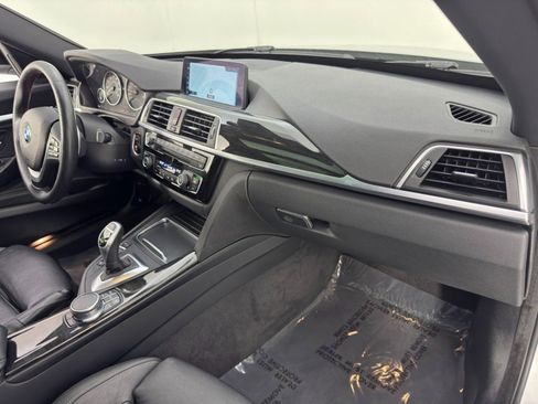 Used 2017 BMW 330i Gran Turismo xDrive image 14