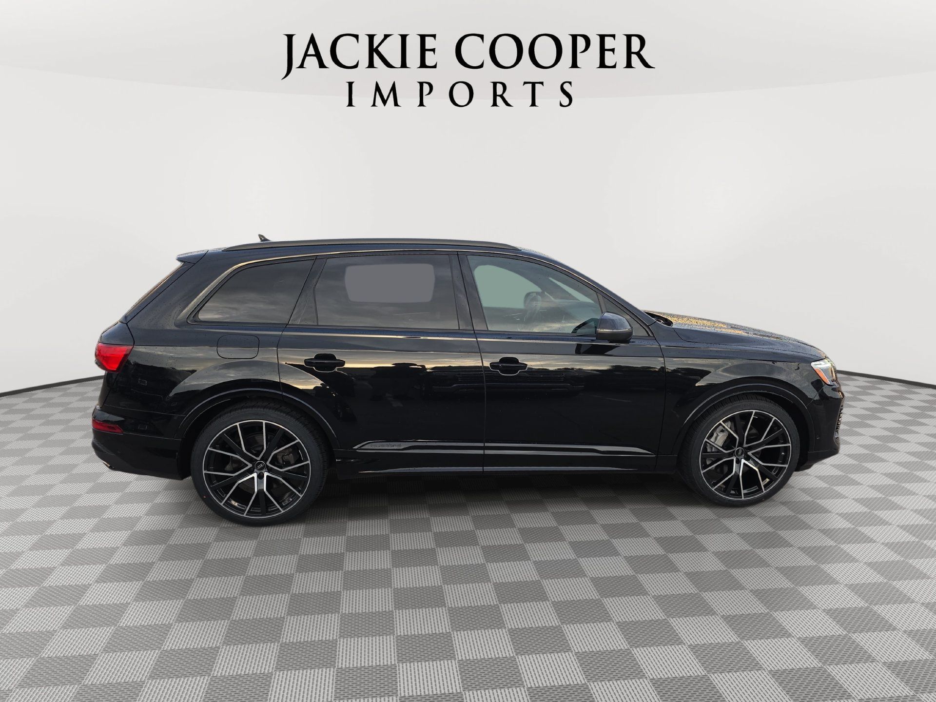 Used 2025 Audi Q7 3.0T Prestige AWD/4WD image 4