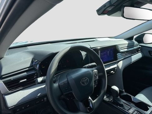 Used 2025 Toyota Camry LE w/ Convenience Package FWD image 11