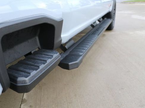 Used 2024 Ford F250 Lariat w/ Lariat Ultimate Package AWD/4WD image 9