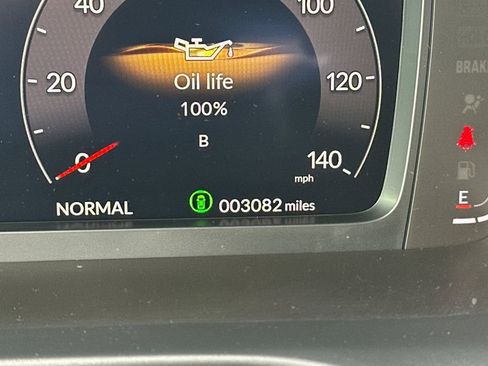 Certified 2025 Acura ADX A-Spec image 28