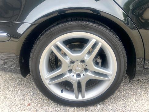 Used 2003 Mercedes-Benz E 320 Sedan image 25