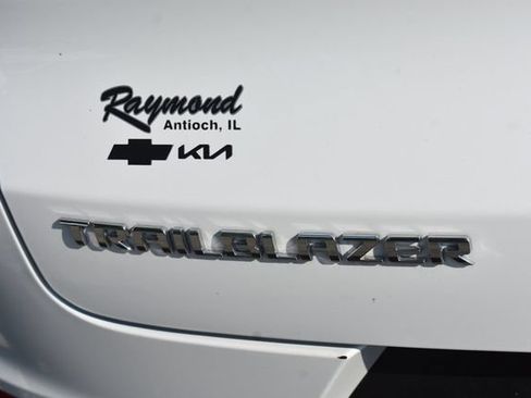 Used 2023 Chevrolet TrailBlazer LT FWD image 15
