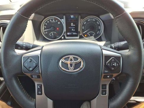 Used 2023 Toyota Tacoma SR5 RWD image 13