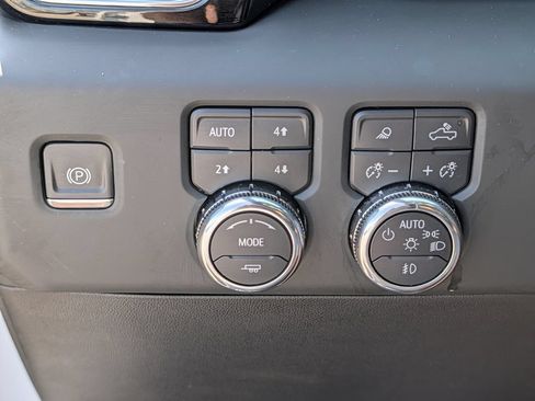 Used 2024 GMC Sierra 1500 Denali Ultimate AWD/4WD image 23