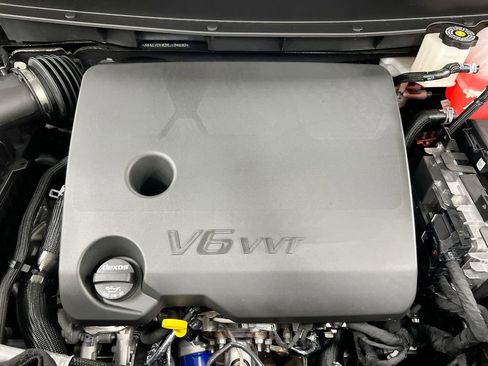 Used 2024 Buick Enclave Avenir image 26