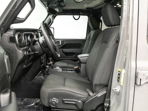 Used 2022 Jeep Wrangler Unlimited Sport image 5