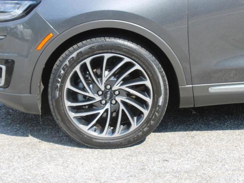 Used 2020 Lincoln Nautilus Reserve image 24