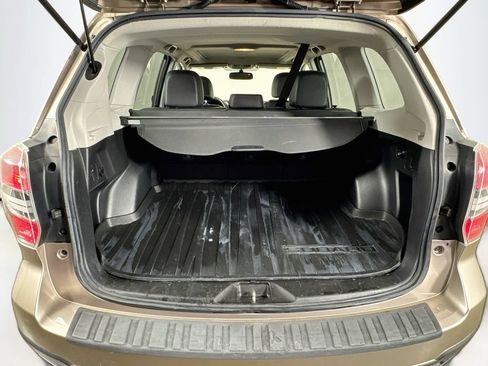 Used 2014 Subaru Forester 2.5i Limited AWD/4WD image 30