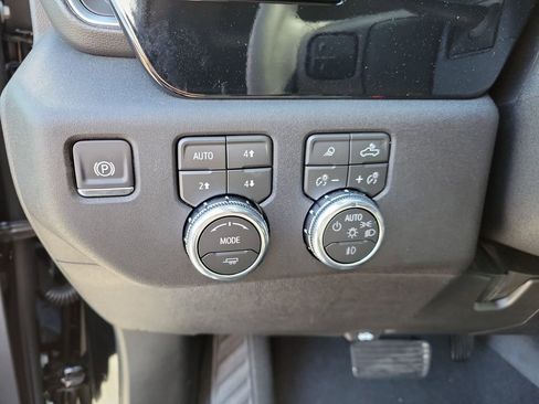 New 2026 GMC Sierra 2500 SLE w/ SLE Value Package; AWD/4WD image 11