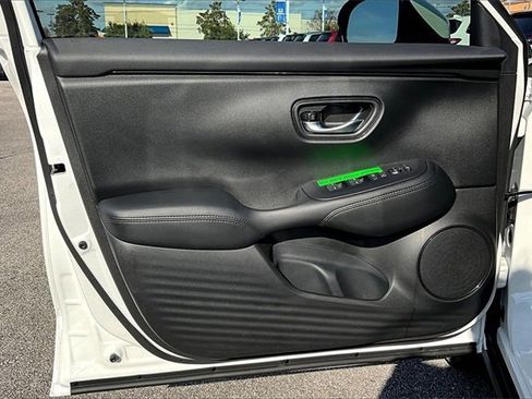 New 2026 Honda HR-V LX image 13