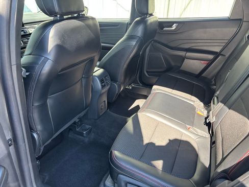 Used 2024 Ford Escape ST-Line image 29