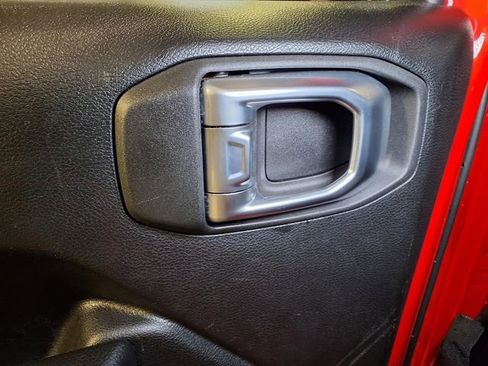 Used 2023 Jeep Wrangler Unlimited Sport AWD/4WD image 21