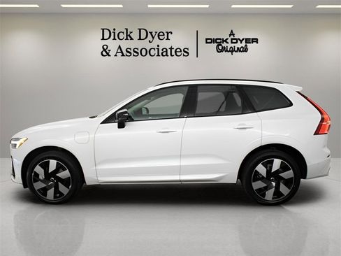 New 2025 Volvo XC60 T8 Plus w/ Protection Package Premier image 36