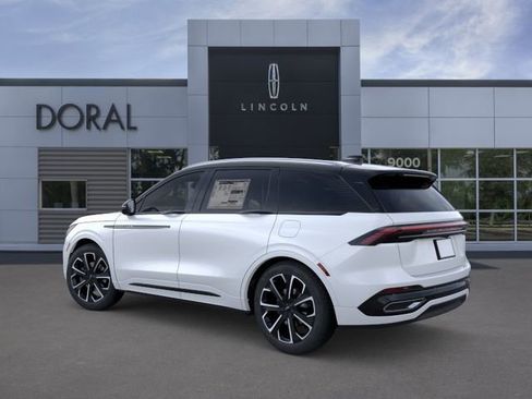 New 2025 Lincoln Nautilus Reserve AWD/4WD image 4