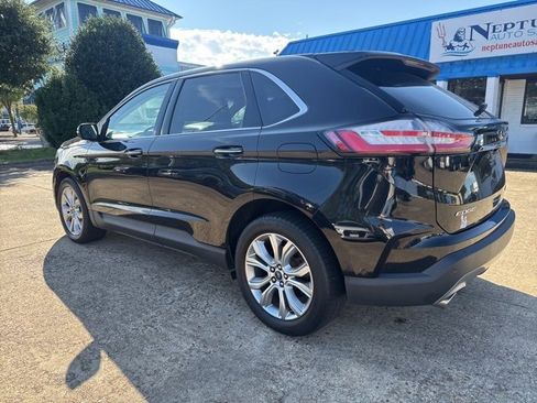 Used 2019 Ford Edge Titanium w/ Equipment Group 301A image 7
