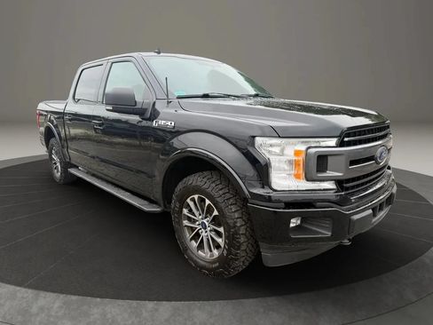 Used 2018 Ford F150 XLT w/ Equipment Group 302A Luxury AWD/4WD image 3