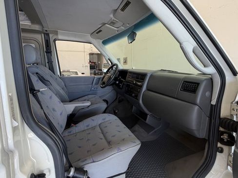 Used 1997 Volkswagen Eurovan Camper FWD image 25