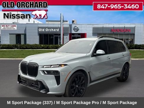 Used 2023 BMW X7 xDrive40i w/ M Sport Package AWD/4WD image 1