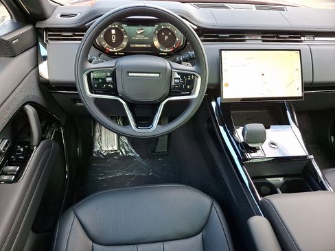 New 2025 Land Rover Range Rover Sport SE image 9