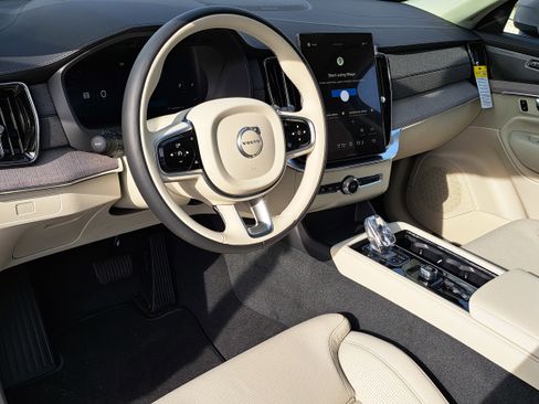 New 2026 Volvo XC90 B5 Ultra image 5