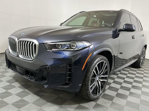 New 2026 BMW X5 xDrive40i w/ M Sport Package image 2