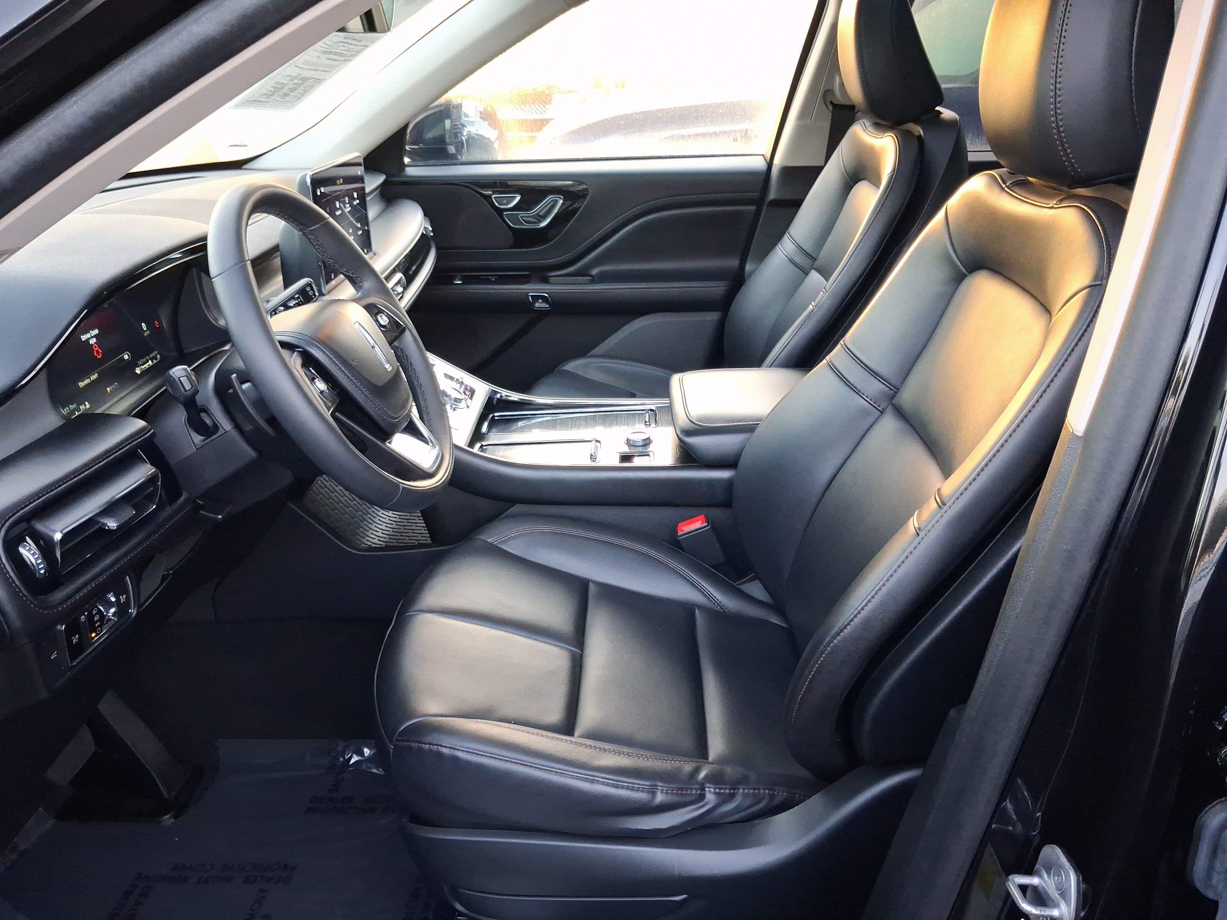 Certified 2023 Lincoln Aviator 2WD w/ Premium Package image 12