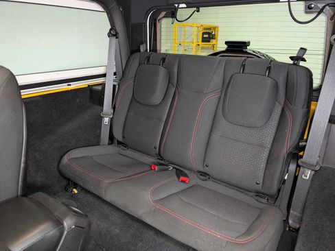 Used 2019 Jeep Wrangler Rubicon image 17