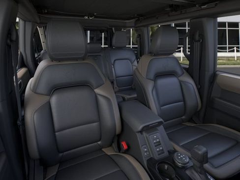 New 2026 Ford Bronco Big Bend w/ Black Diamond Package AWD/4WD image 10
