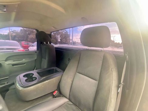 Used 2010 Chevrolet Silverado 1500 W/T image 21