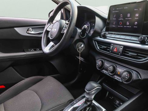 Certified 2023 Kia Forte LXS w/ LXS Technology Package FWD image 25