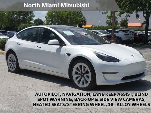 Used 2023 Tesla Model 3 Standard Range RWD image 1