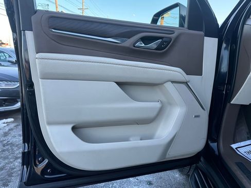Used 2023 GMC Yukon Denali image 9