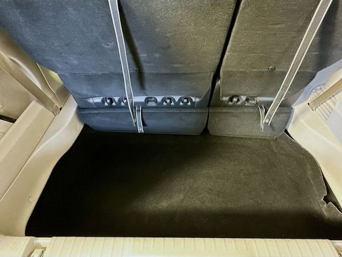 Certified 2024 Chrysler Pacifica Touring-L image 36