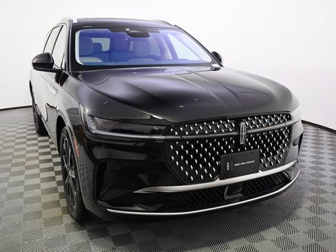 New 2026 Lincoln Nautilus Reserve AWD/4WD image 9
