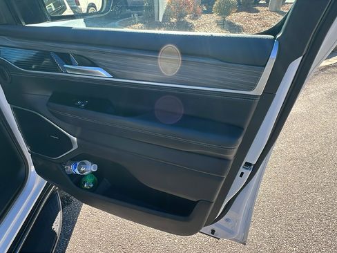 Used 2024 Jeep Wagoneer Series III image 19