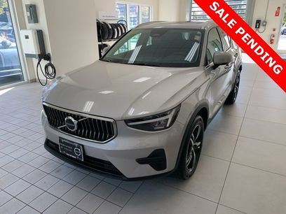Certified 2025 Volvo XC40 B5 Core
